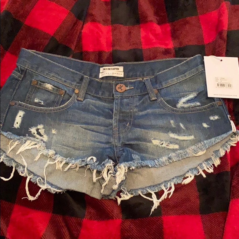One Teaspoon short shorts size 28